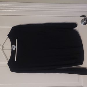 Old Navy. Black v neck shirt. 1x